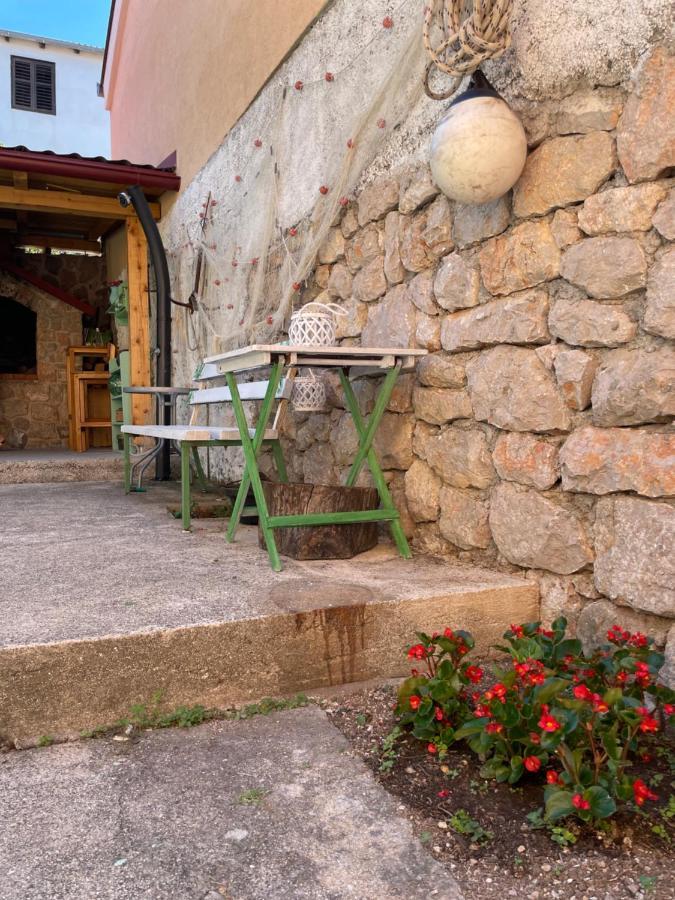 Studio Apartmani Kremic Karlobag Εξωτερικό φωτογραφία