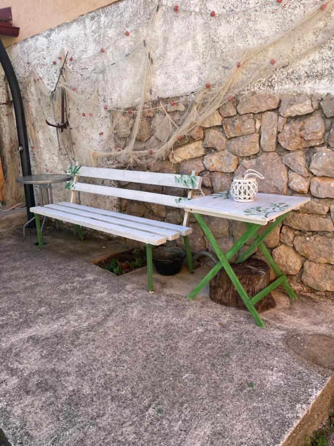 Studio Apartmani Kremic Karlobag Εξωτερικό φωτογραφία