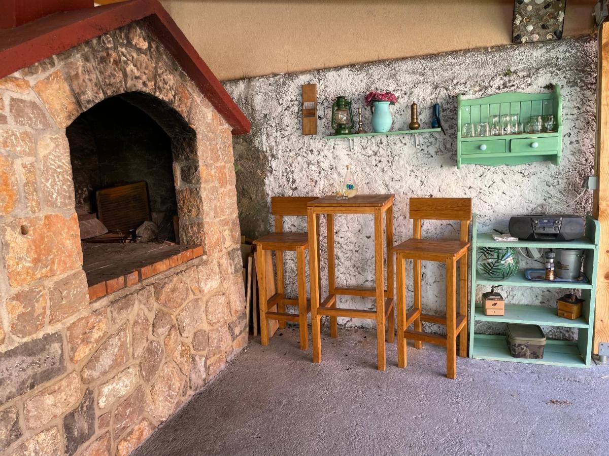 Studio Apartmani Kremic Karlobag Εξωτερικό φωτογραφία