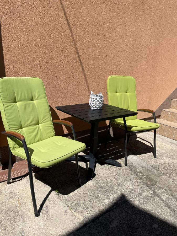 Studio Apartmani Kremic Karlobag Εξωτερικό φωτογραφία
