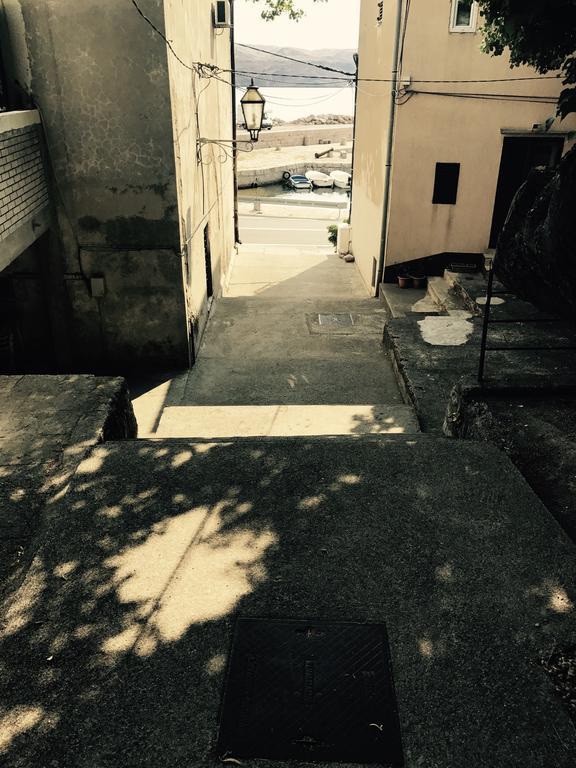 Studio Apartmani Kremic Karlobag Εξωτερικό φωτογραφία